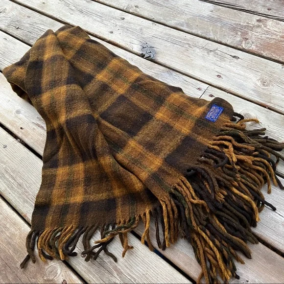 Pendleton 60’s Vintage Wool Fringe Fall Plaid Throw Blanket - Picture 2 of 4